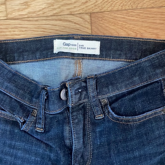 Gap dark denim jeans - Picture 3 of 3